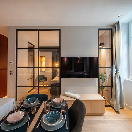 Le Luxury Design De La Vieille